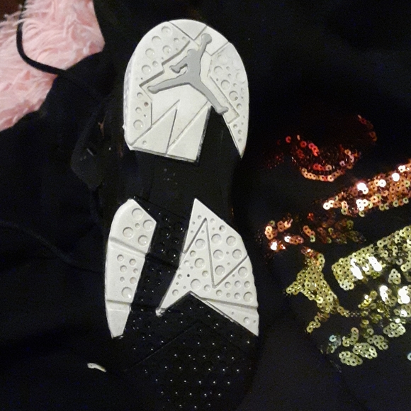 Jordans - Picture 1 of 4